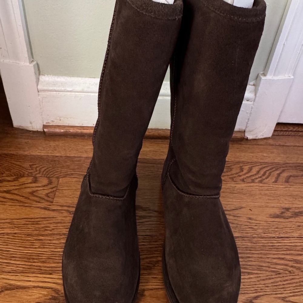 EMU Waterproof Boot - Size 8